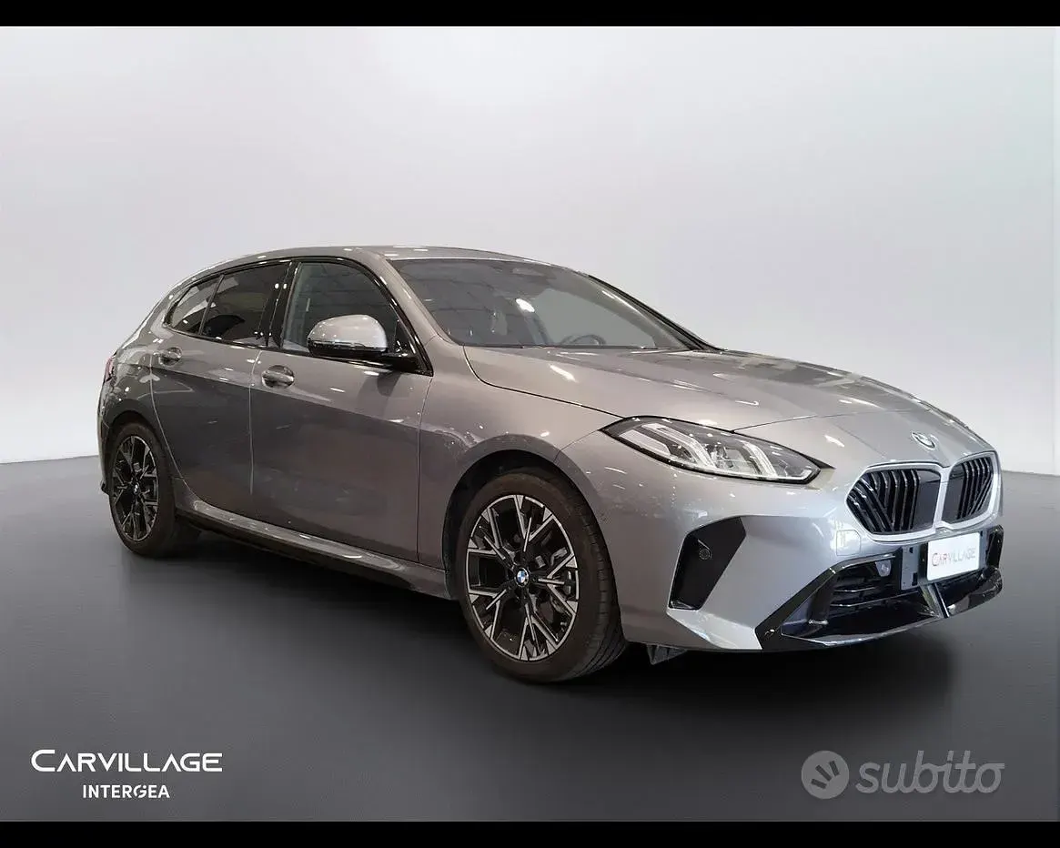 Usata BMW 118 M Sport 150 CV (110 kW) 2025 Grigio Utilitaria