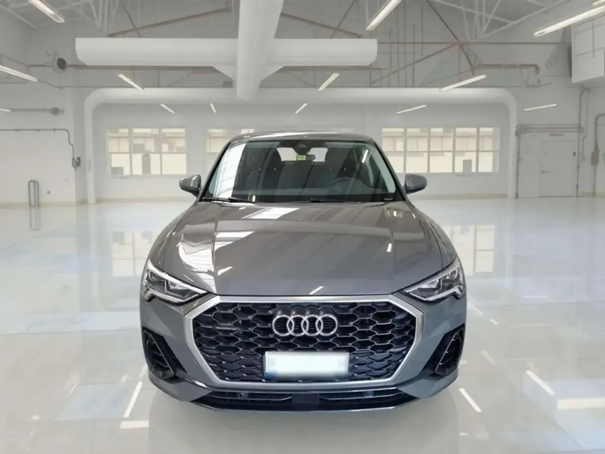 Usata Audi Q3 Sportback Business Plus 150 CV (110 kW) 2020 Grigio SUV