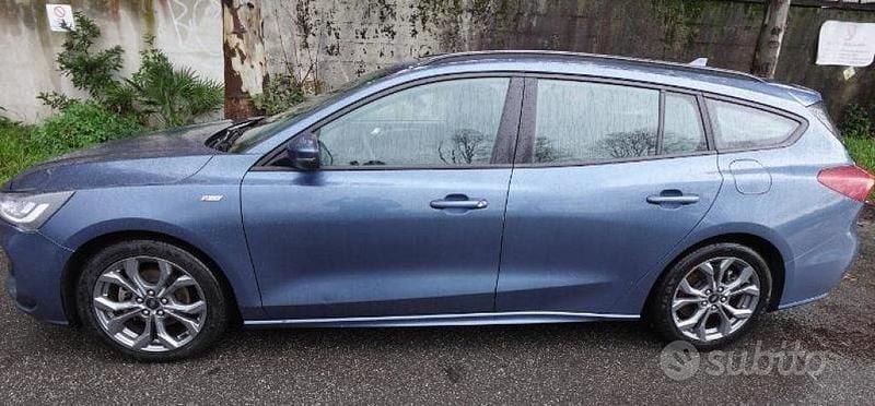 Usata Ford Focus ST-Line 125 CV (91 kW) 2023 Blu/azzurro Station wagon