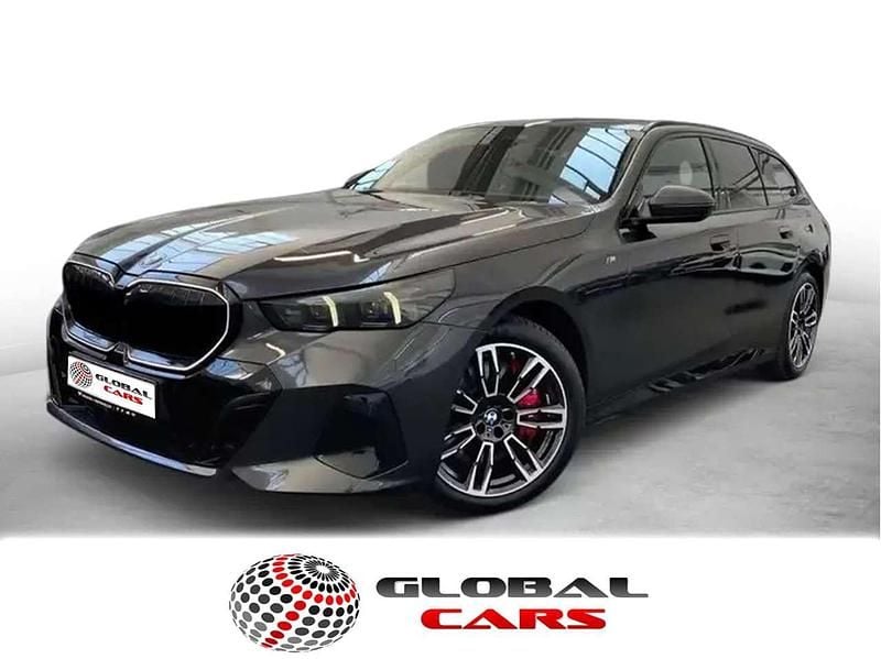 Sophisto Usata 2024 BMW 540 M Sport Station wagon | 75.800 € - Immagine 1/4
