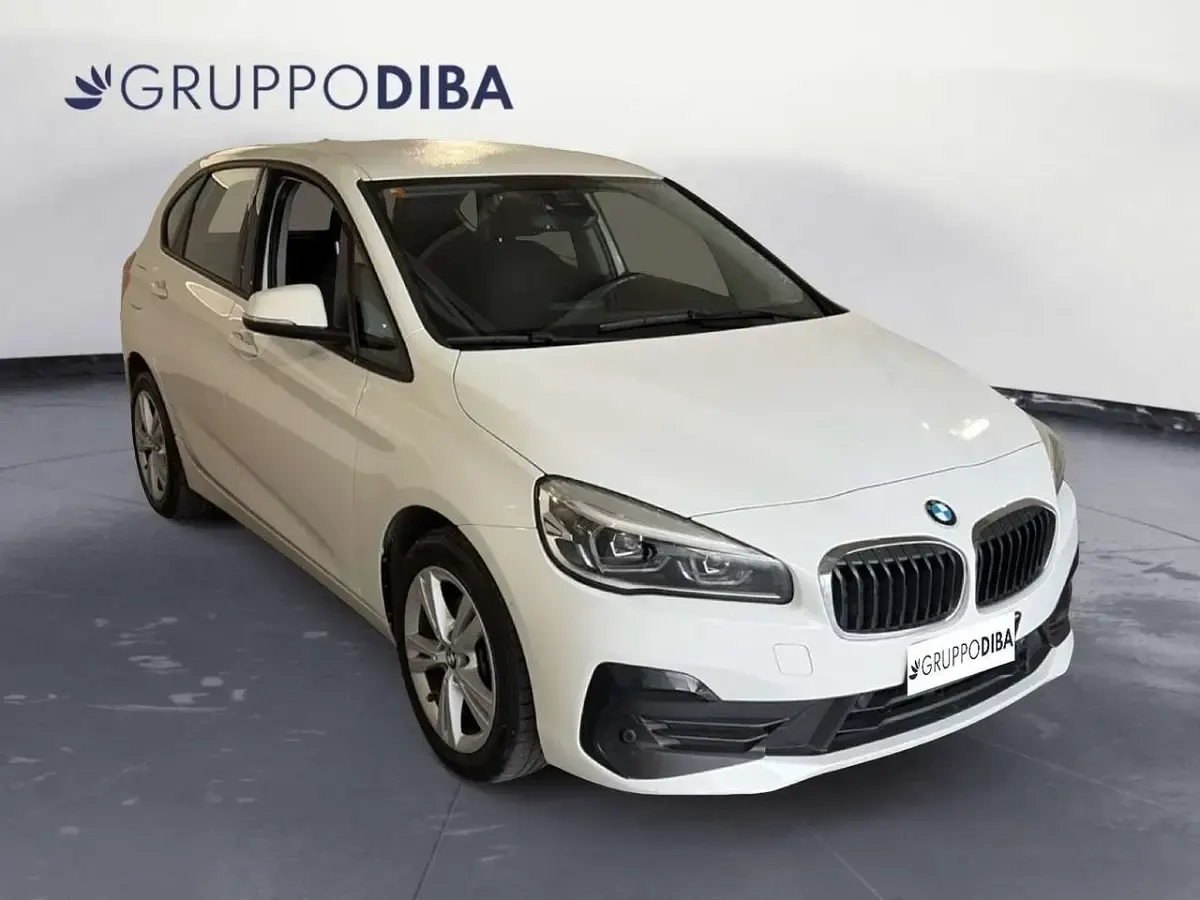 Usata BMW 216 Active Tourer Comfort Edition 116 CV (85 kW) 2019 Bianco Monovolume