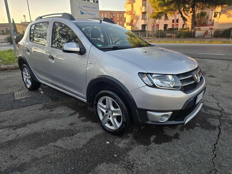 Usata Dacia Sandero Prestige 90 CV (66 kW) 2016 Other Berlina