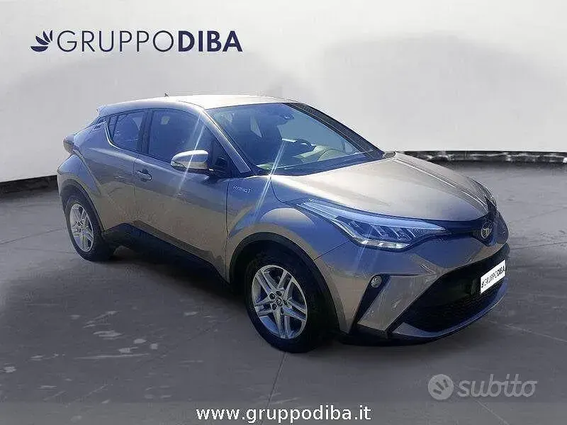 Usata Toyota C-HR Active 122 CV (89 kW) 2020 Grigio SUV