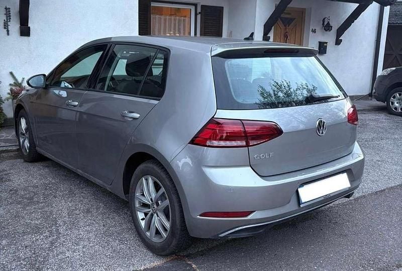 Usata VW Golf VII Trendline 116 CV (85 kW) 2019 Argento Utilitaria
