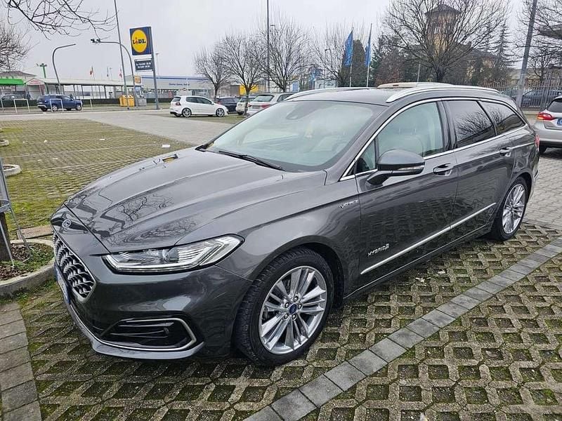 Usata Ford Mondeo Vignale 140 CV (102 kW) 2019 Grigio Station wagon
