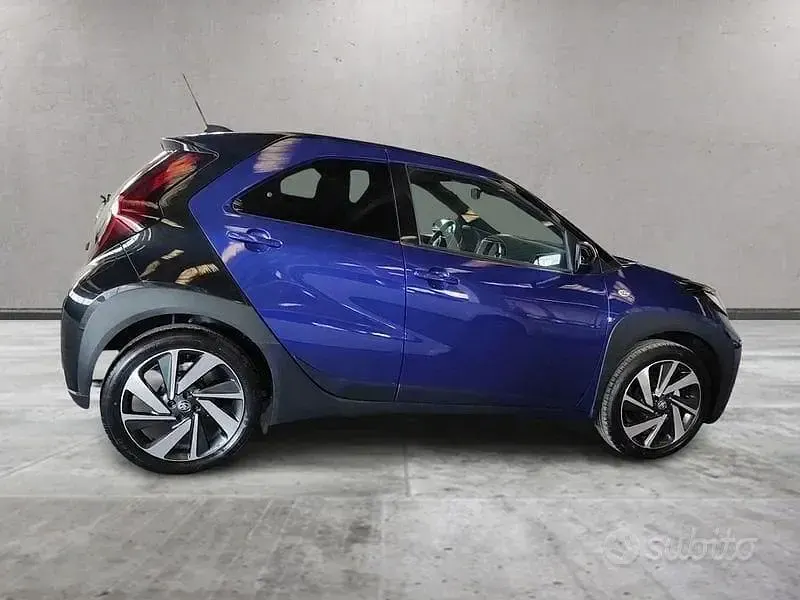 Nuova Toyota Aygo X Lounge 116 CV (85 kW) 2026 Bluazzurro SUV