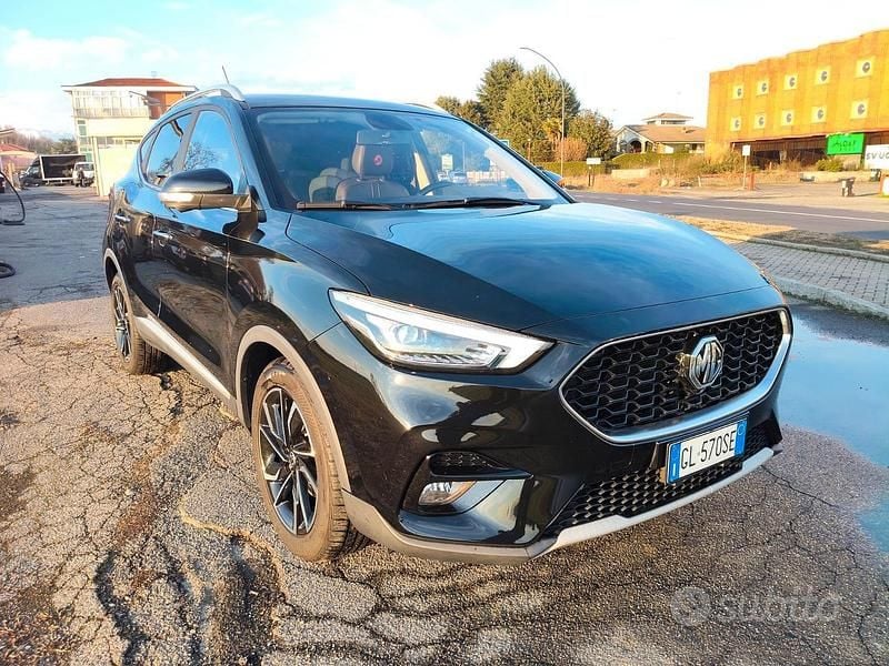 Usata MG ZS Luxury 110 CV (80 kW) 2022 Nero SUV