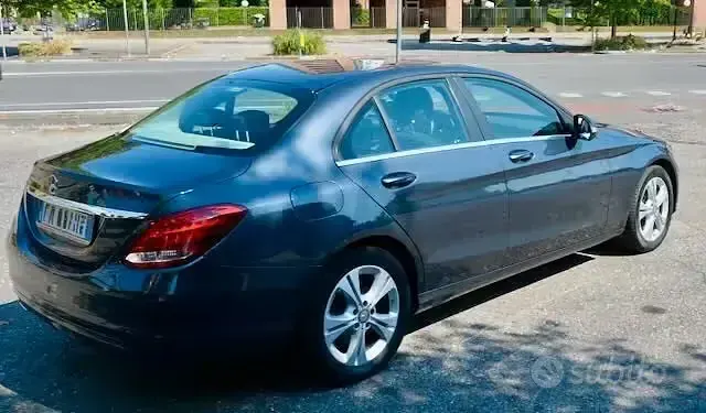 Usata Mercedes C180 Exclusive 116 CV (85 kW) 2015 Grigio Berlina