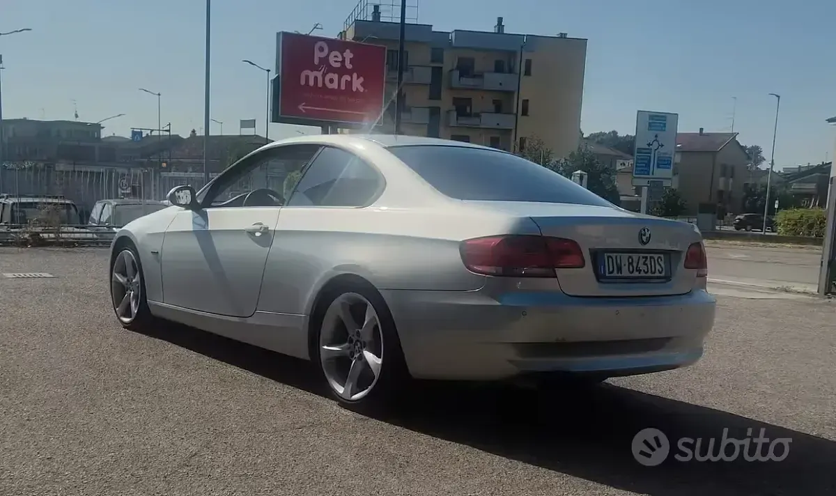 Usata BMW 320 170 CV (125 kW) 2010 Grigio Coupé