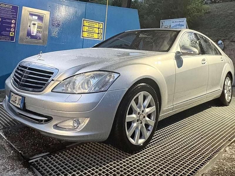 Usata Mercedes S500 Elegance 387 CV (284 kW) 2007 Argento Berlina