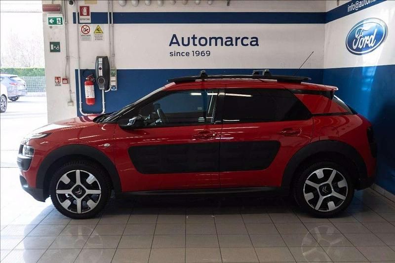Usata Citroën C4 Shine 99 CV (72 kW) 2017 Rosso SUV