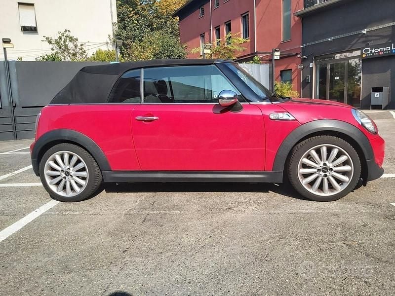 Usata Mini Cooper S Cabriolet 184 CV (135 kW) 2011 Rosso Cabrio