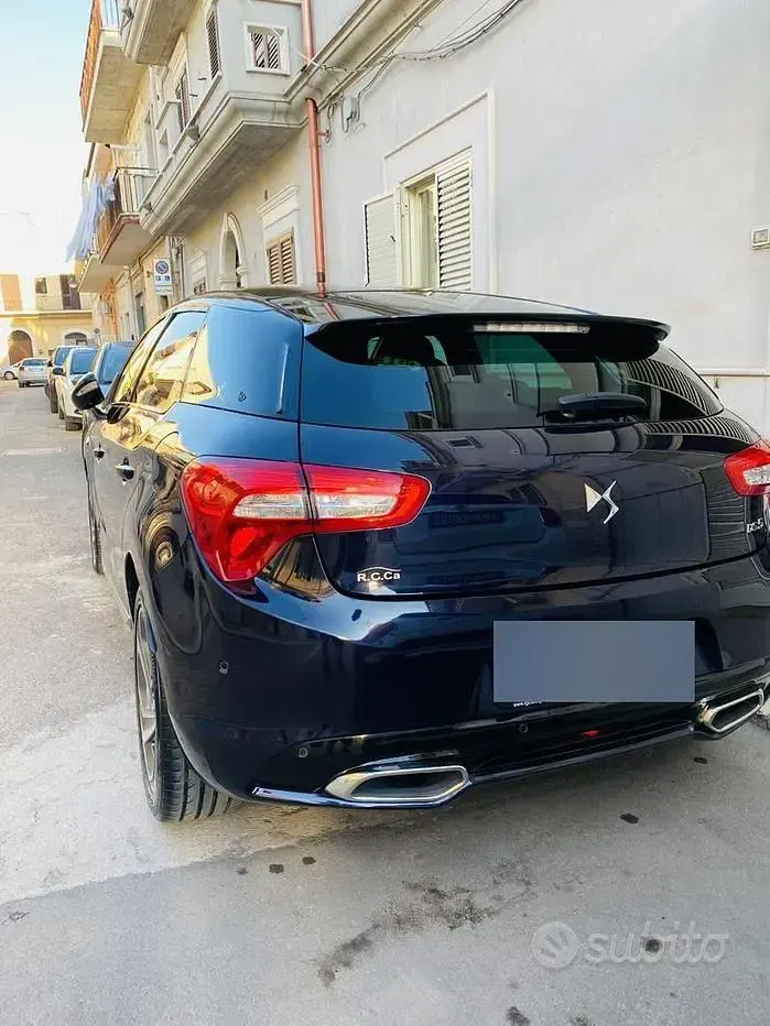 Usata DS Automobiles DS5 Sport Chic 181 CV (133 kW) 2016 Blu Utilitaria