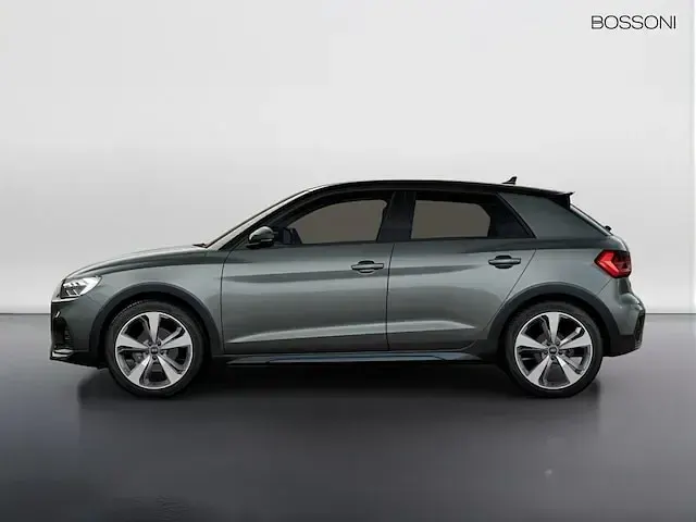 Usata Audi A1 Comfort 110 CV (80 kW) 2024 Grigio chronos metallizzato SUV