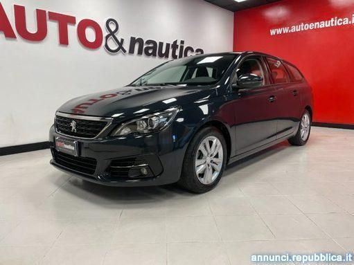 Blu Usata 2019 Peugeot 308 Allure Station wagon | 9900 € (Buon prezzo) - Immagine 1/4