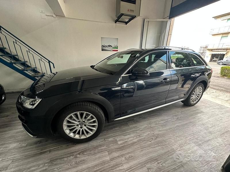 Usata Audi A4 Allroad Business 190 CV (139 kW) 2017 Grigio Station wagon