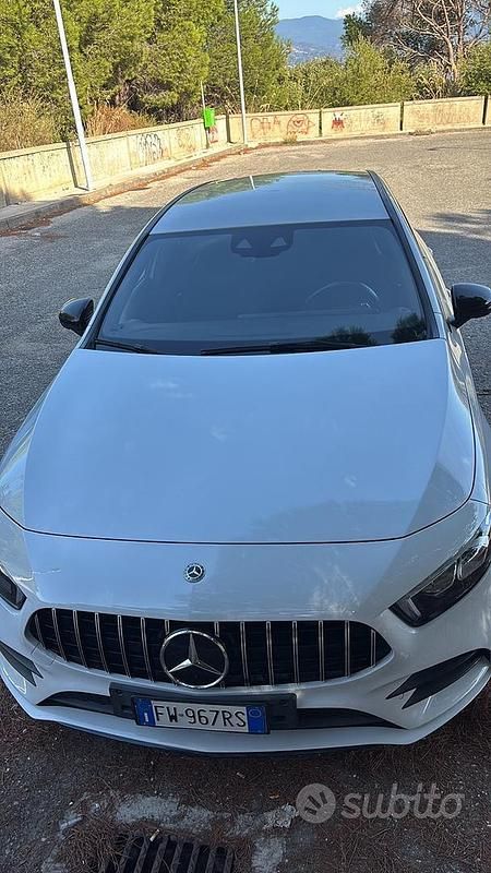 Usata 2019 Mercedes A180 Premium Tre volumi | 23.500 € (Buon prezzo) - Immagine 1/4