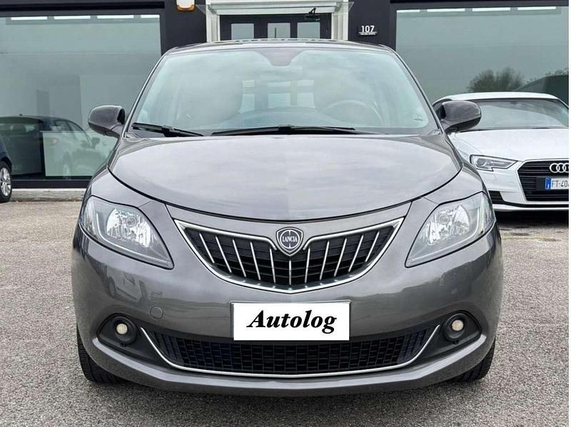 Usata Lancia Ypsilon S 69 CV (50 kW) 2022 Grigio Utilitaria