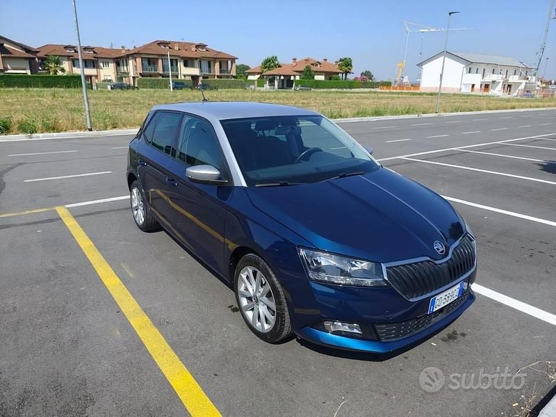 Blu Usata 2021 Skoda Fabia Due volumi | 10.500 € (Ottimo prezzo) - Immagine 1/4