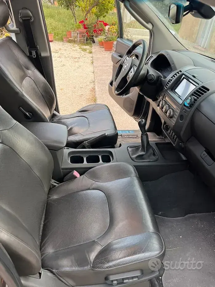 Second-hand Nissan Navara 171 CP (125 kW) 2007 Pickup