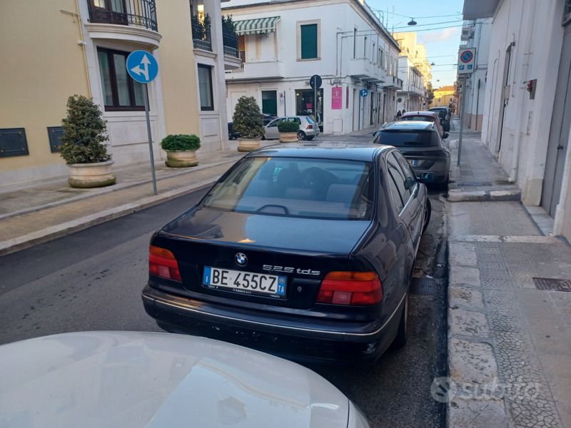 Usata BMW 525 143 CV (105 kW) 1999 Blu Berlina