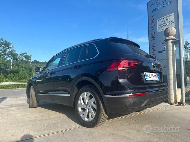 Usata VW Tiguan Elegance 150 CV (110 kW) 2023 Nero SUV