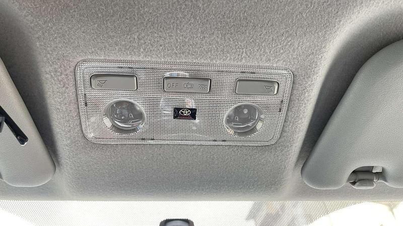 Usata Toyota Yaris 99 CV (72 kW) 2015 Utilitaria