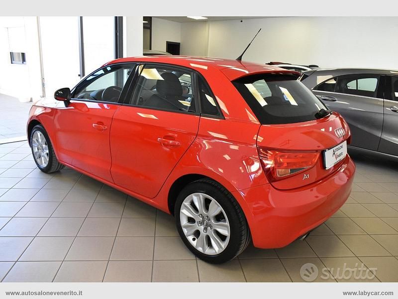 Usata Audi A1 Ambition 90 CV (66 kW) 2012 Rosso Utilitaria