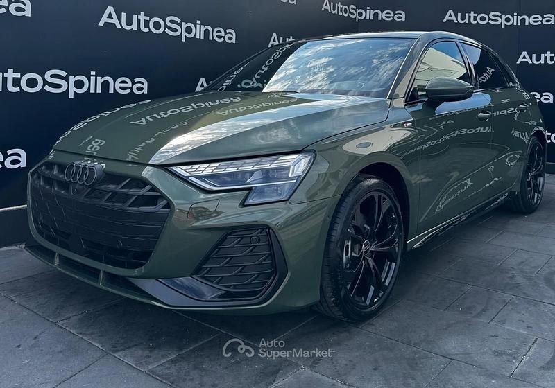 Nuova Audi A3 S-Line 150 CV (110 kW) 2026 Verde Berlina