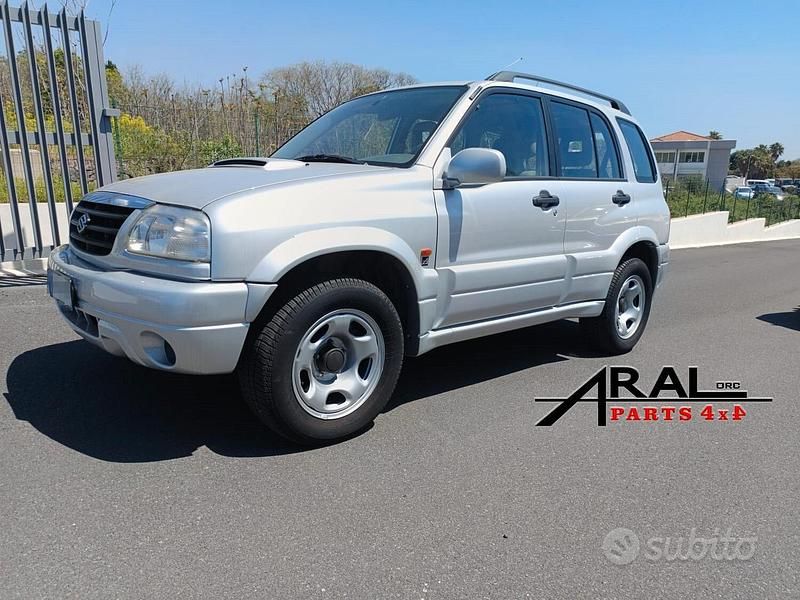 Usata Suzuki Grand Vitara 109 CV (80 kW) 2002 Grigio Station wagon