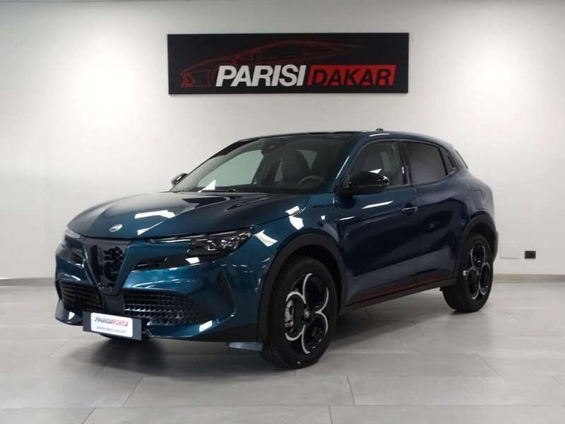 Blu Usata 2024 Alfa Romeo Junior Edizione Speciale SUV | 29.900 € (Buon prezzo) - Immagine 1/4