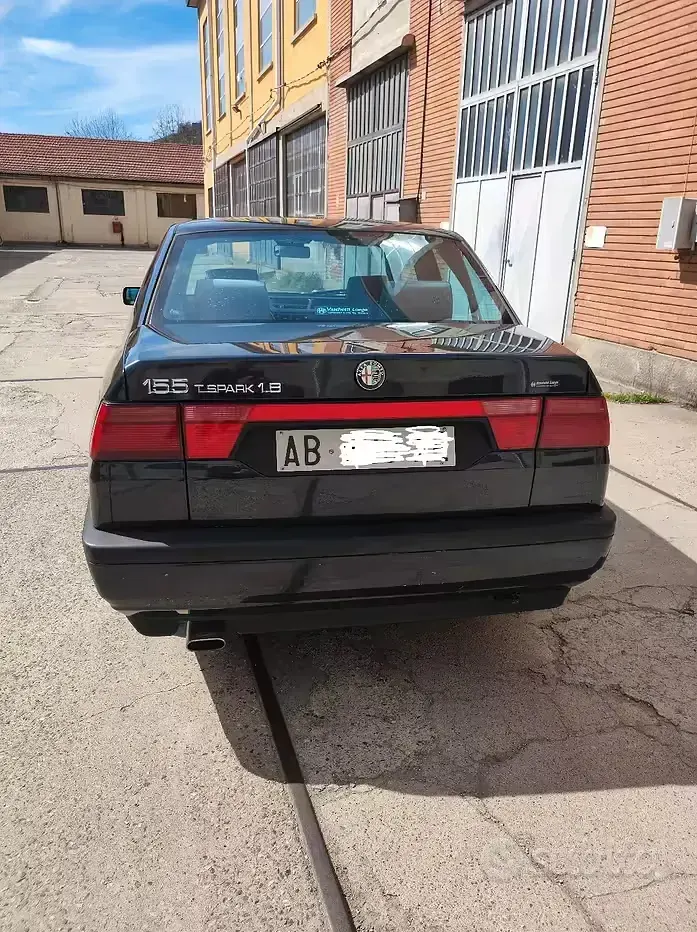 Usata Alfa Romeo 155 126 CV (92 kW) 1995 Blu Berlina