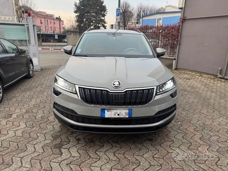 Usata Skoda Karoq Executive 116 CV (85 kW) 2019 Grigio SUV