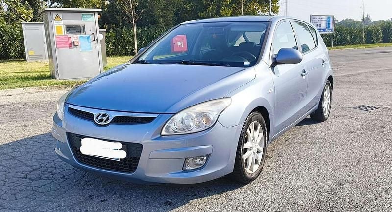 Usata Hyundai i30 Dynamiq 116 CV (85 kW) 2007 Berlina