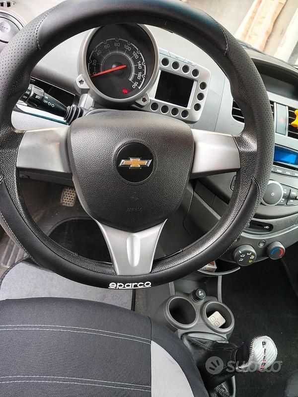 Usata Chevrolet Spark 68 CV (50 kW) 2012 Bianco Utilitaria