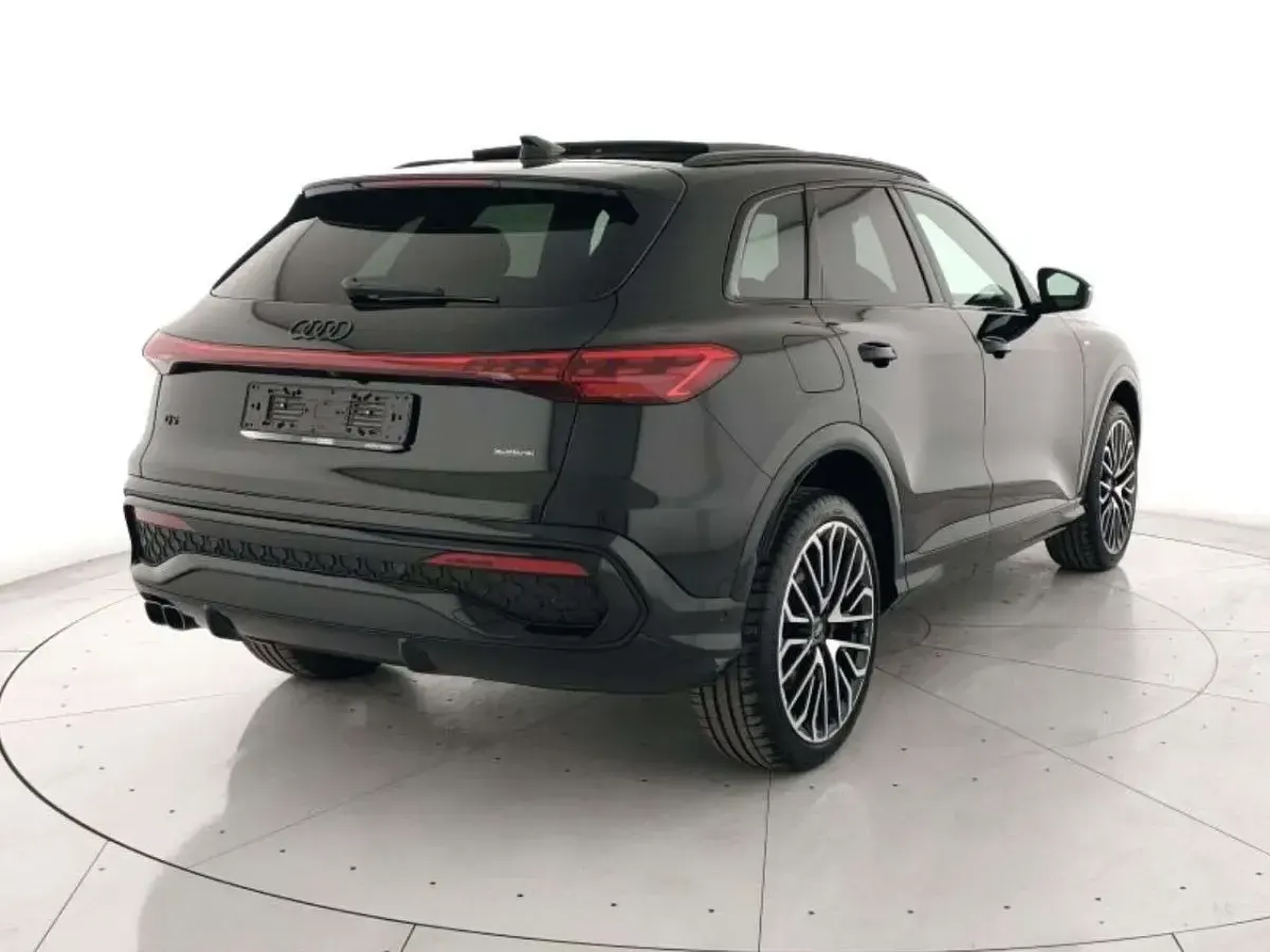 Nuova Audi Q5 S-Line 204 CV (150 kW) 2026 Nero SUV