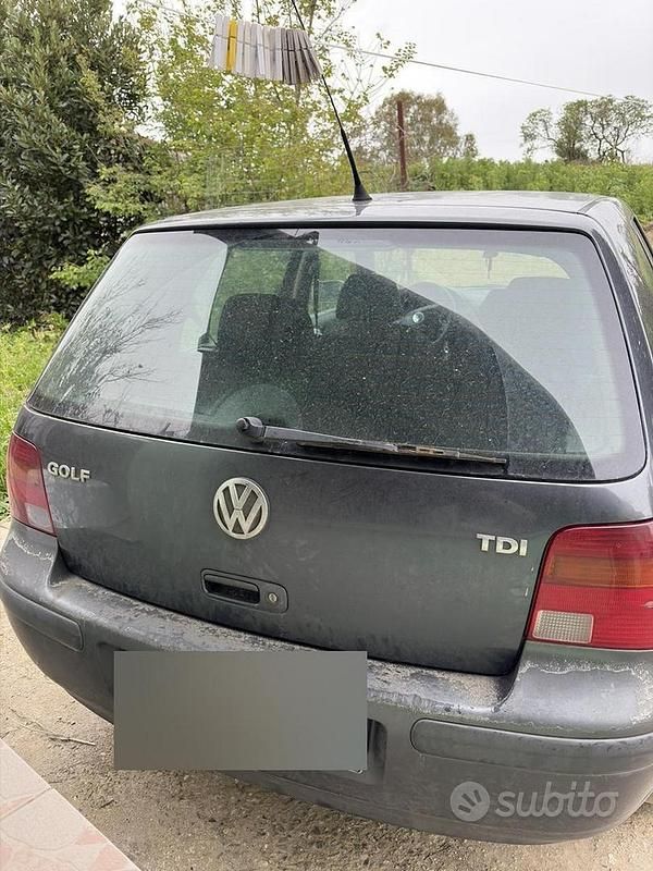 Usata VW Golf IV 90 CV (66 kW) 2000 Grigio Berlina