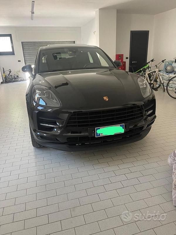 Nero Usata 2020 Porsche Macan SUV | 44.000 € (Super prezzo) - Immagine 1/4