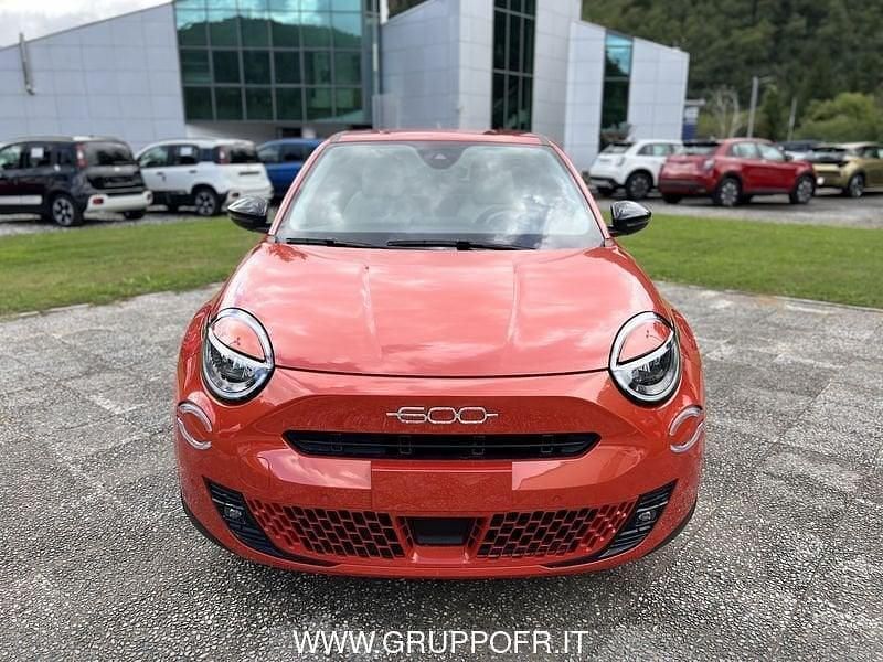 Usata Fiat 600E La Prima 114 kW (156 CV) 2024 Arancione SUV