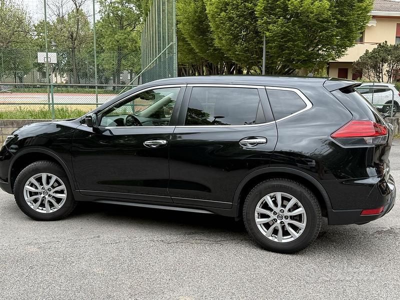 Usata Nissan X-Trail Acenta 131 CV (96 kW) 2018 Nero SUV