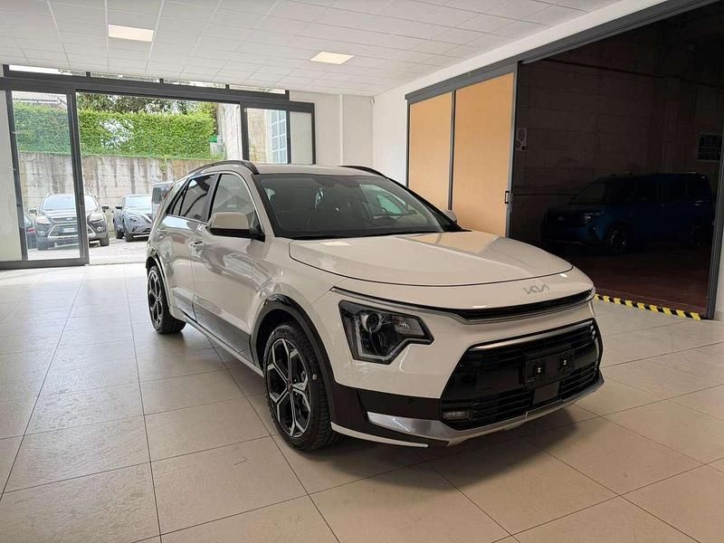 Nuova Kia Niro Style 92 CV (67 kW) 2026 Snow white pearl SUV