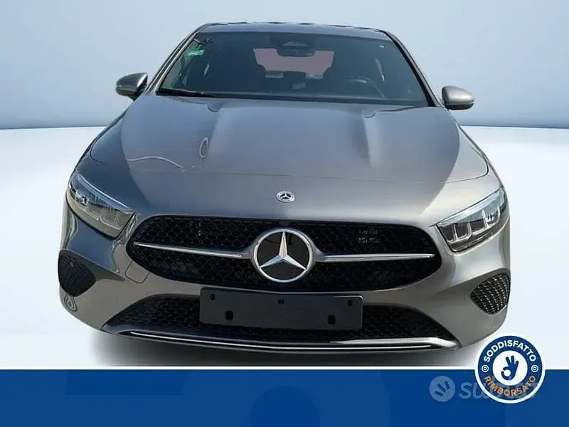 Nuova Mercedes A250 2026 Grigio Berlina