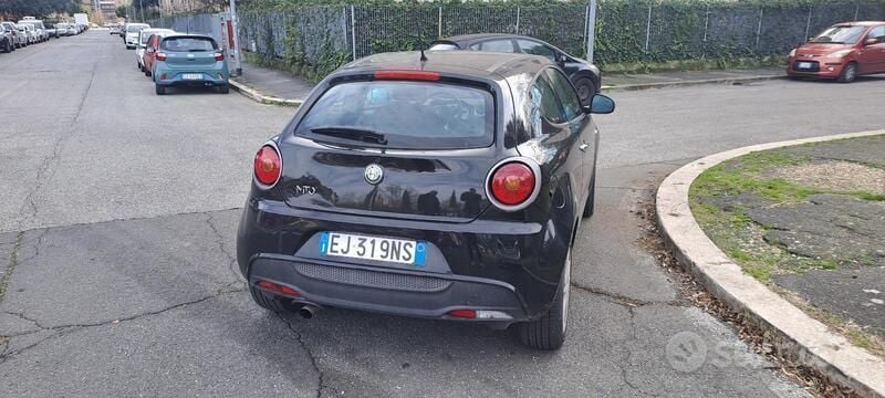 Usata Alfa Romeo MiTo 77 CV (56 kW) 2011 Nero Utilitaria