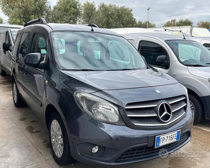 Usata Mercedes Citan 109 Business 90 CV (66 kW) 2018 Grigio Station wagon