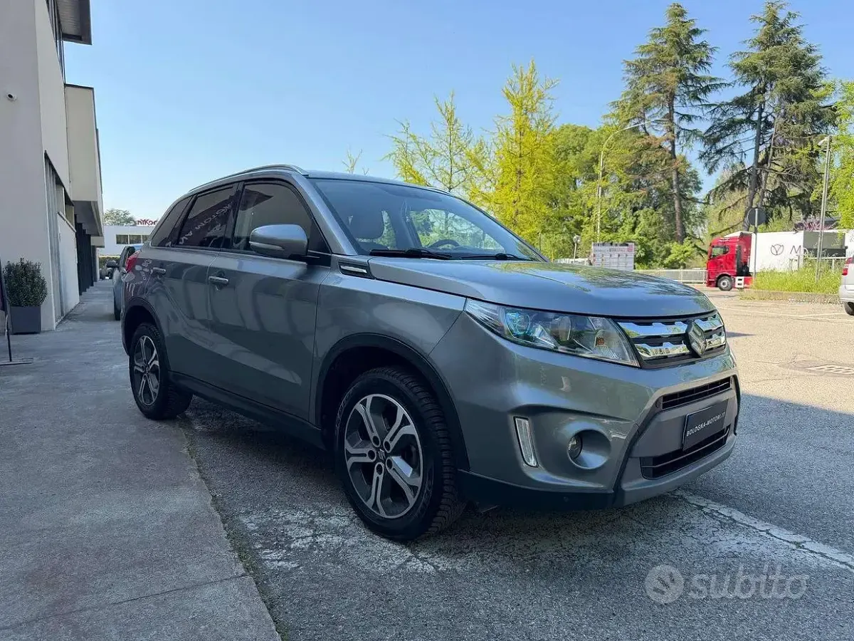 Occasion Suzuki Vitara 120 PK (88 kW) 2017 Grijs SUV