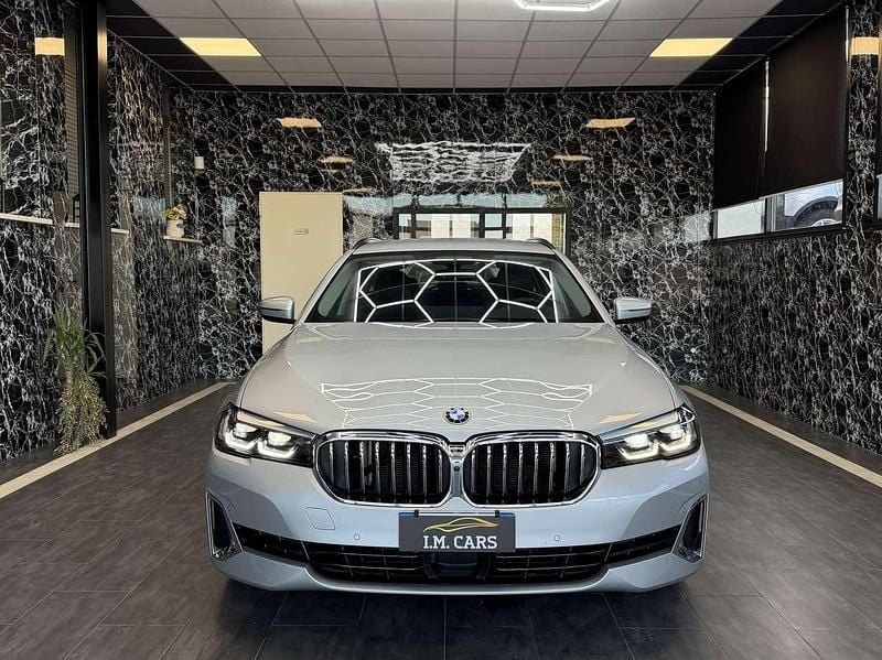Usata BMW 518 Luxury Line 150 CV (110 kW) 2021 Argento Station wagon
