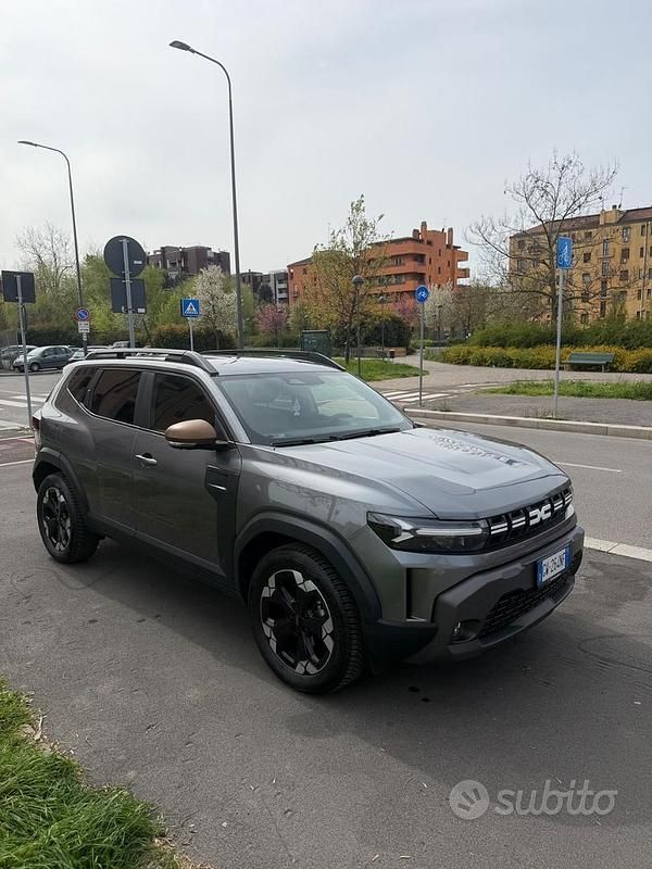Usata Dacia Duster Extreme 101 CV (74 kW) 2024 Grigio SUV