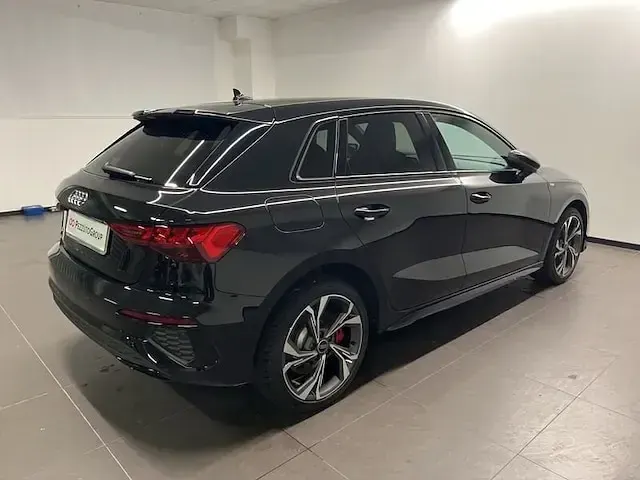 Usata Audi A3 S-Line 245 CV (180 kW) 2024 Nero mythos metallizzato