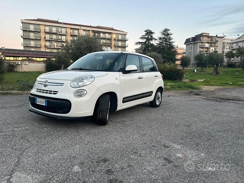 Begagnad Fiat 500L 85 HK (62 kW) 2014 Minibuss