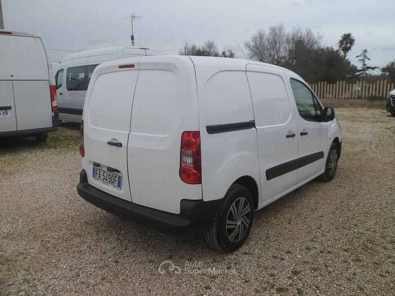 Usata Citroën Berlingo PureTech 101 CV (74 kW) 2016 Bianco Monovolume